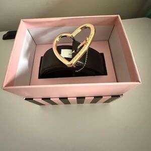 Juicy Couture Gold Heart Buckle Black Belt size M/L
